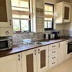 Geshahillpark 53 וילה *