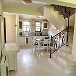 Geshahillpark 53 וילה *